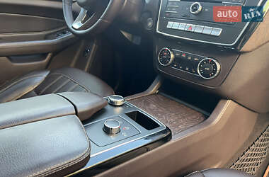 Внедорожник / Кроссовер Mercedes-Benz GLE-Class 2015 в 