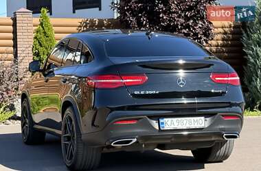 Внедорожник / Кроссовер Mercedes-Benz GLE-Class 2018 в 