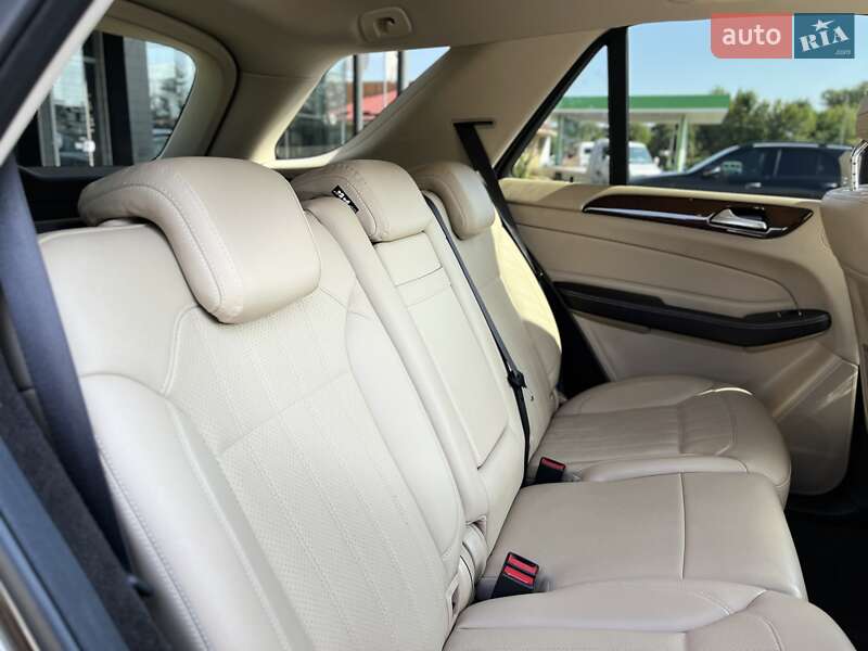 Внедорожник / Кроссовер Mercedes-Benz GLE-Class 2015 в Луцке фото 35 Внедорожник / Кроссовер Mercedes-Benz GLE-Class 2015 в Луцке
