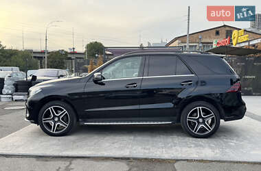 Внедорожник / Кроссовер Mercedes-Benz GLE-Class 2016 в 