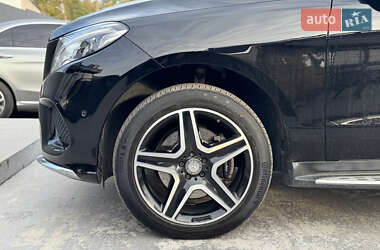 Внедорожник / Кроссовер Mercedes-Benz GLE-Class 2016 в 