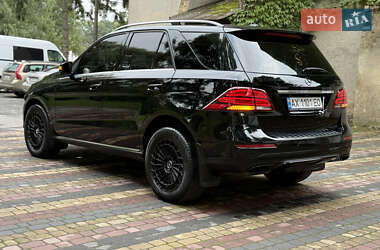 Внедорожник / Кроссовер Mercedes-Benz GLE-Class 2016 в 