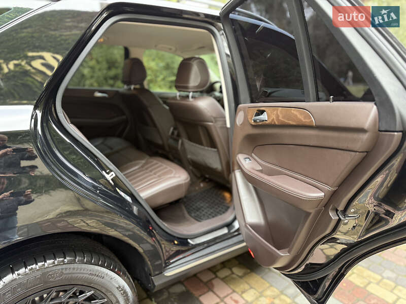 Позашляховик / Кросовер Mercedes-Benz GLE-Class 2016 в Чернівцях фото 23 Позашляховик / Кросовер Mercedes-Benz GLE-Class 2016 в Чернівцях
