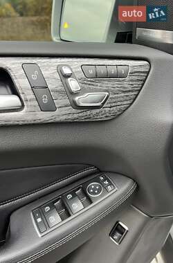 Внедорожник / Кроссовер Mercedes-Benz GLE-Class 2016 в 