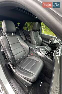 Внедорожник / Кроссовер Mercedes-Benz GLE-Class 2019 в 