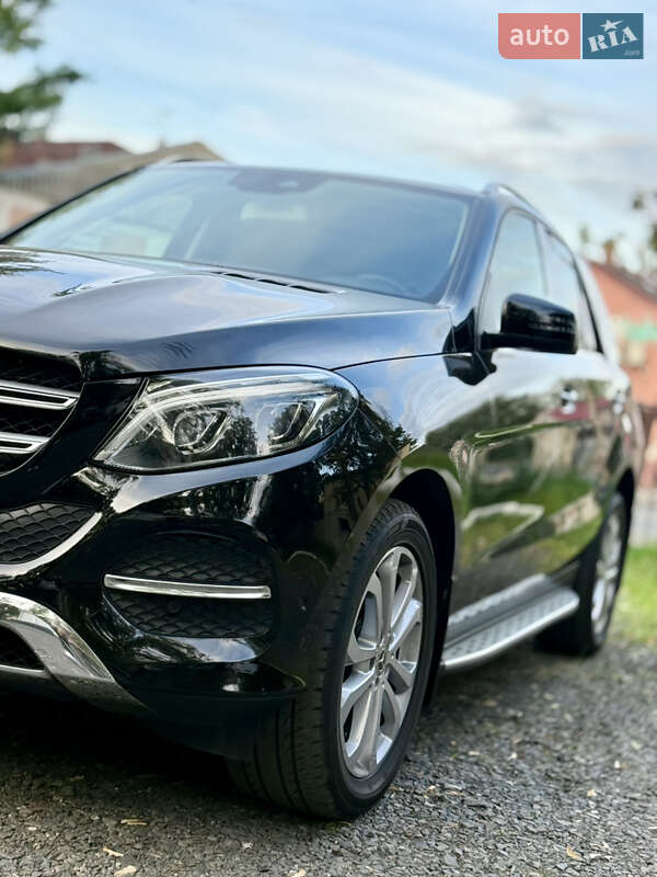 Внедорожник / Кроссовер Mercedes-Benz GLE-Class 2017 в Харькове фото 7 Внедорожник / Кроссовер Mercedes-Benz GLE-Class 2017 в Харькове