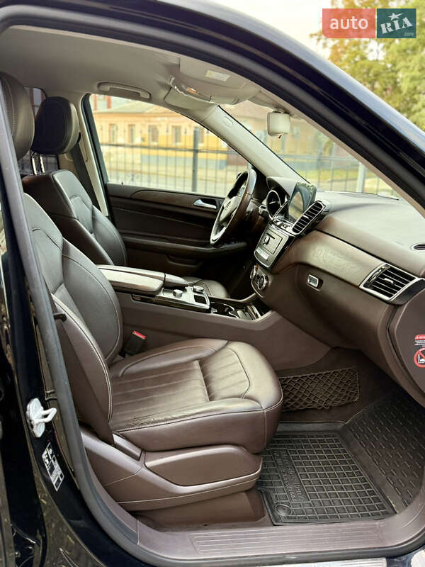 Внедорожник / Кроссовер Mercedes-Benz GLE-Class 2017 в Харькове фото 29 Внедорожник / Кроссовер Mercedes-Benz GLE-Class 2017 в Харькове