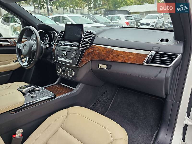 Позашляховик / Кросовер Mercedes-Benz GLE-Class 2015 в Одесі