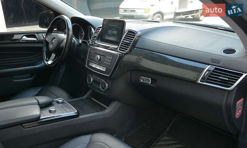 Позашляховик / Кросовер Mercedes-Benz GLE-Class 2016 в Києві фото 48 Позашляховик / Кросовер Mercedes-Benz GLE-Class 2016 в Києві