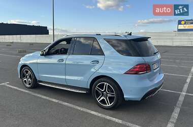 Внедорожник / Кроссовер Mercedes-Benz GLE-Class 2017 в 
