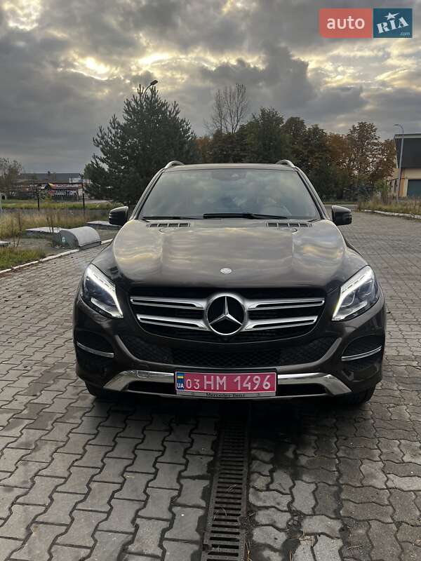 Внедорожник / Кроссовер Mercedes-Benz GLE-Class 2016 в 