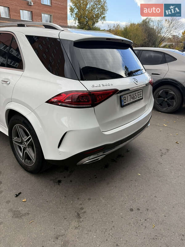 Позашляховик / Кросовер Mercedes-Benz GLE-Class 2019 в Полтаві фото 7 Позашляховик / Кросовер Mercedes-Benz GLE-Class 2019 в Полтаві