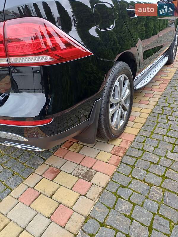 Внедорожник / Кроссовер Mercedes-Benz GLE-Class 2017 в Сарнах