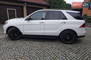 Внедорожник / Кроссовер Mercedes-Benz GLE-Class 2016 в 