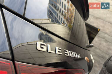 Позашляховик / Кросовер Mercedes-Benz GLE-Class 2023 в 