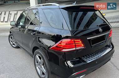 Внедорожник / Кроссовер Mercedes-Benz GLE-Class 2017 в 