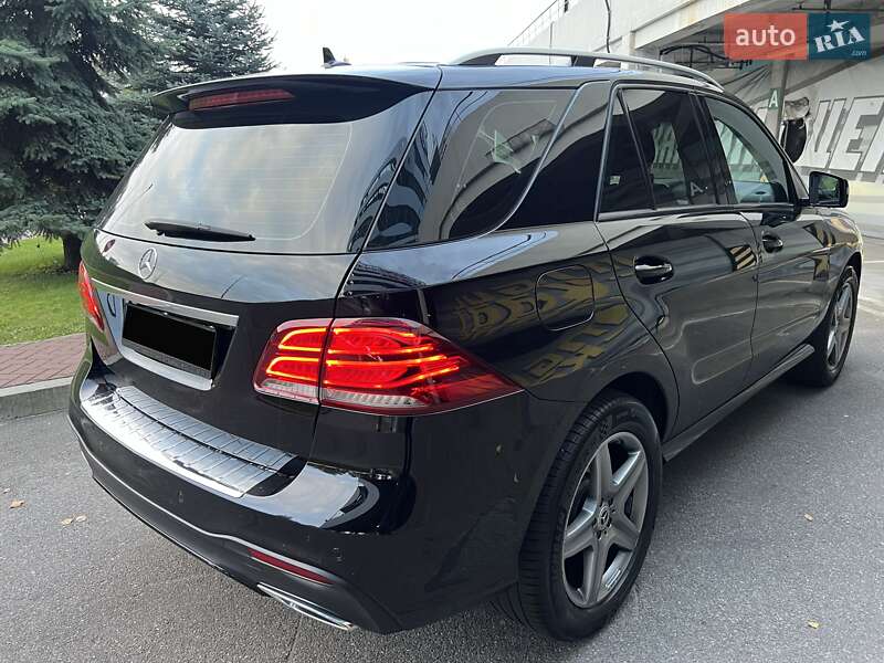 Внедорожник / Кроссовер Mercedes-Benz GLE-Class 2017 в Киеве фото 12 Внедорожник / Кроссовер Mercedes-Benz GLE-Class 2017 в Киеве