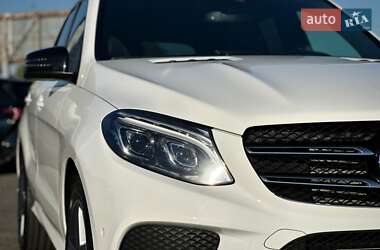 Внедорожник / Кроссовер Mercedes-Benz GLE-Class 2017 в 