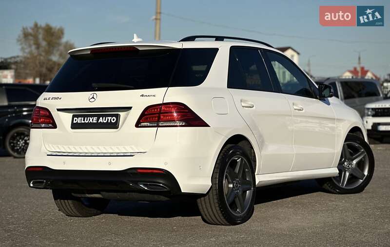 Внедорожник / Кроссовер Mercedes-Benz GLE-Class 2017 в Киеве фото 29 Внедорожник / Кроссовер Mercedes-Benz GLE-Class 2017 в Киеве