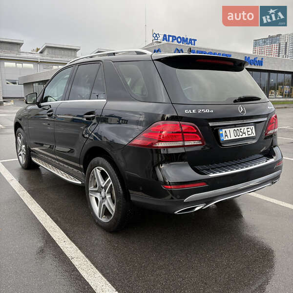 Внедорожник / Кроссовер Mercedes-Benz GLE-Class 2015 в Киеве фото 9 Внедорожник / Кроссовер Mercedes-Benz GLE-Class 2015 в Киеве