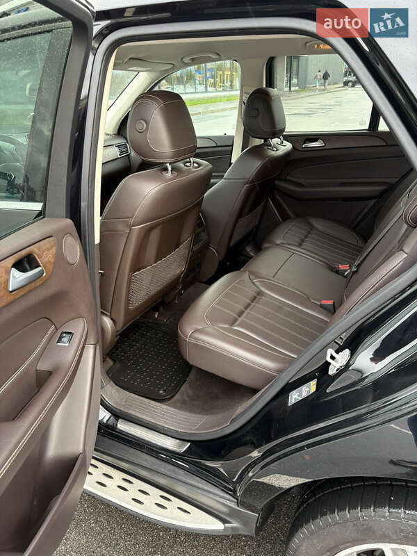 Внедорожник / Кроссовер Mercedes-Benz GLE-Class 2015 в Киеве фото 18 Внедорожник / Кроссовер Mercedes-Benz GLE-Class 2015 в Киеве