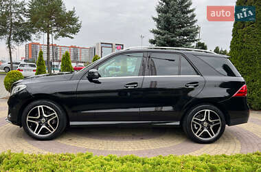 Позашляховик / Кросовер Mercedes-Benz GLE-Class 2015 в  фото 4 Позашляховик / Кросовер Mercedes-Benz GLE-Class 2015 в