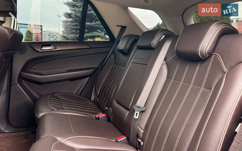 Позашляховик / Кросовер Mercedes-Benz GLE-Class 2015 в Львові фото 26 Позашляховик / Кросовер Mercedes-Benz GLE-Class 2015 в Львові