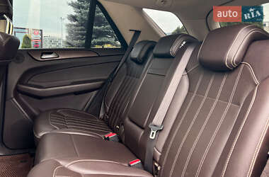 Позашляховик / Кросовер Mercedes-Benz GLE-Class 2015 в  фото 26 Позашляховик / Кросовер Mercedes-Benz GLE-Class 2015 в