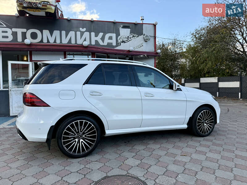 Внедорожник / Кроссовер Mercedes-Benz GLE-Class 2016 в Львове