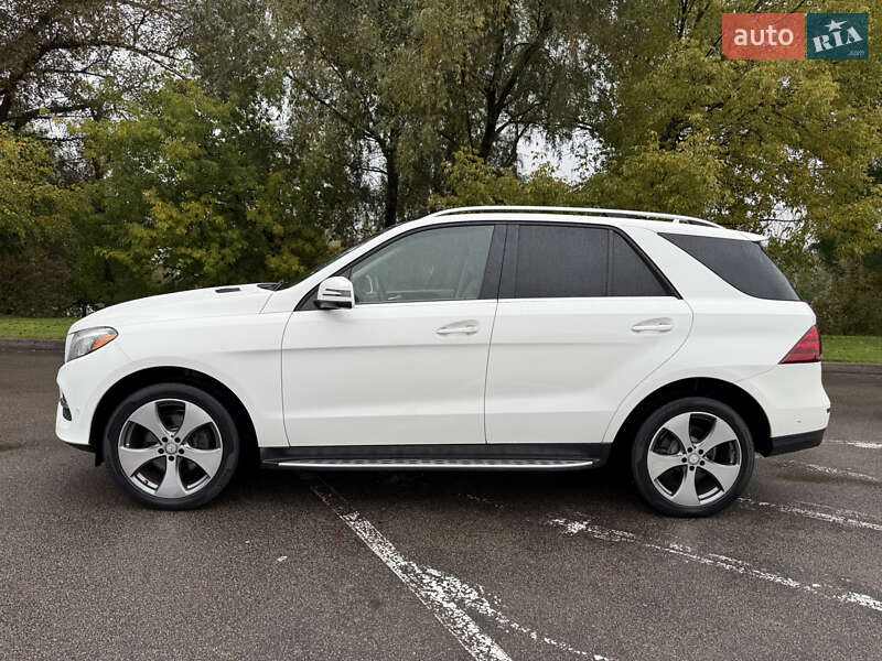 Позашляховик / Кросовер Mercedes-Benz GLE-Class 2016 в Києві фото 8 Позашляховик / Кросовер Mercedes-Benz GLE-Class 2016 в Києві