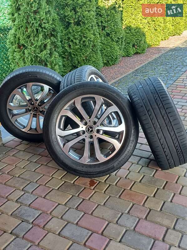 Внедорожник / Кроссовер Mercedes-Benz GLE-Class 2017 в Сарнах