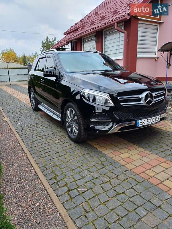 Внедорожник / Кроссовер Mercedes-Benz GLE-Class 2017 в Сарнах