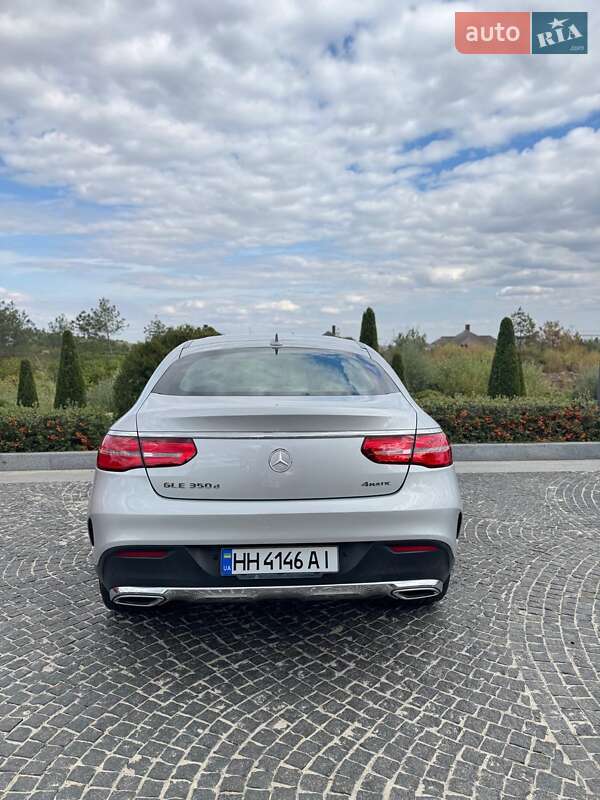Позашляховик / Кросовер Mercedes-Benz GLE-Class 2016 в Дніпрі фото 4 Позашляховик / Кросовер Mercedes-Benz GLE-Class 2016 в Дніпрі