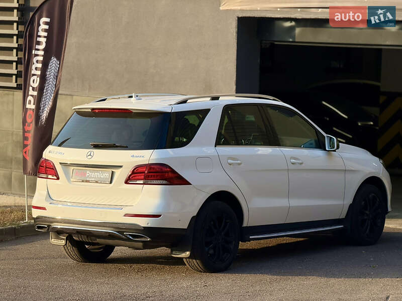 Внедорожник / Кроссовер Mercedes-Benz GLE-Class 2015 в Харькове