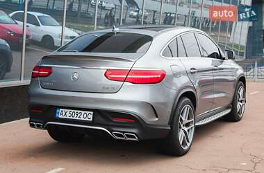 Позашляховик / Кросовер Mercedes-Benz GLE-Class 2015 в  фото 3 Позашляховик / Кросовер Mercedes-Benz GLE-Class 2015 в