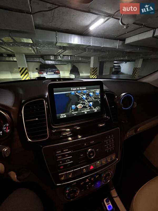 Позашляховик / Кросовер Mercedes-Benz GLE-Class 2016 в Одесі фото 8 Позашляховик / Кросовер Mercedes-Benz GLE-Class 2016 в Одесі
