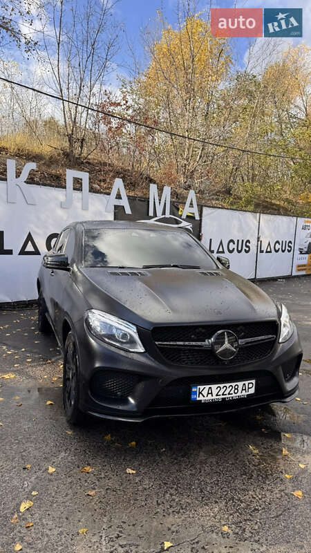 Внедорожник / Кроссовер Mercedes-Benz GLE-Class 2016 в Киеве фото 13 Внедорожник / Кроссовер Mercedes-Benz GLE-Class 2016 в Киеве
