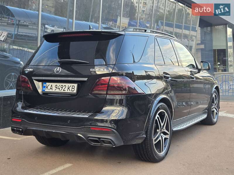 Позашляховик / Кросовер Mercedes-Benz GLE-Class 2017 в Києві фото 4 Позашляховик / Кросовер Mercedes-Benz GLE-Class 2017 в Києві