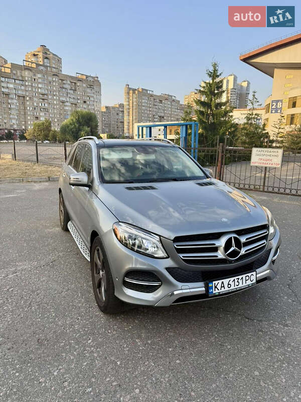 Позашляховик / Кросовер Mercedes-Benz GLE-Class 2015 в Києві фото 3 Позашляховик / Кросовер Mercedes-Benz GLE-Class 2015 в Києві
