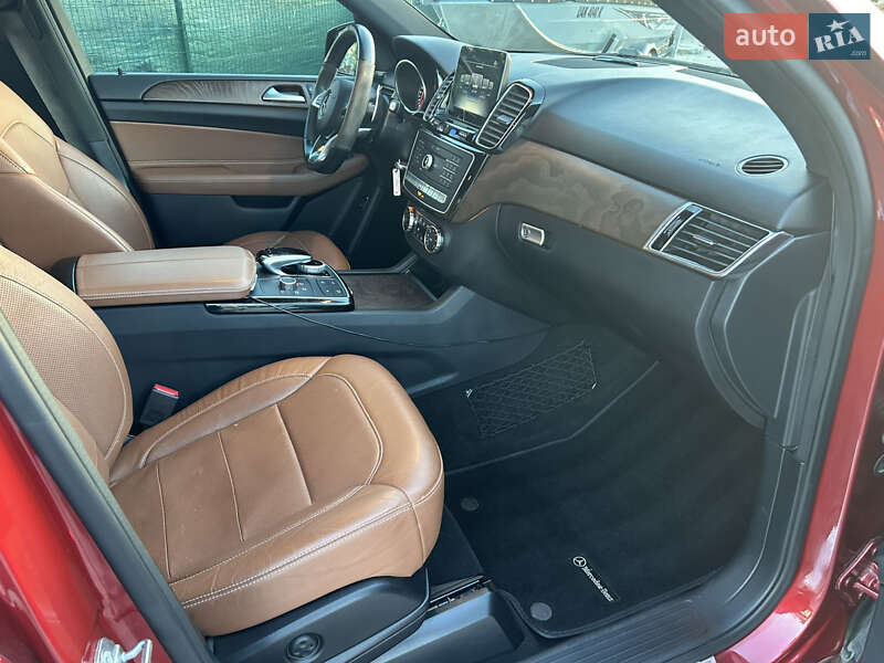 Внедорожник / Кроссовер Mercedes-Benz GLE-Class 2018 в Киеве фото 34 Внедорожник / Кроссовер Mercedes-Benz GLE-Class 2018 в Киеве