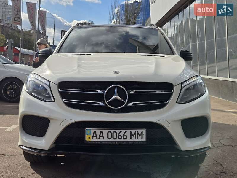 Внедорожник / Кроссовер Mercedes-Benz GLE-Class 2018 в Киеве фото 3 Внедорожник / Кроссовер Mercedes-Benz GLE-Class 2018 в Киеве