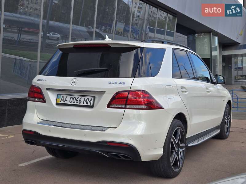 Внедорожник / Кроссовер Mercedes-Benz GLE-Class 2018 в Киеве фото 4 Внедорожник / Кроссовер Mercedes-Benz GLE-Class 2018 в Киеве