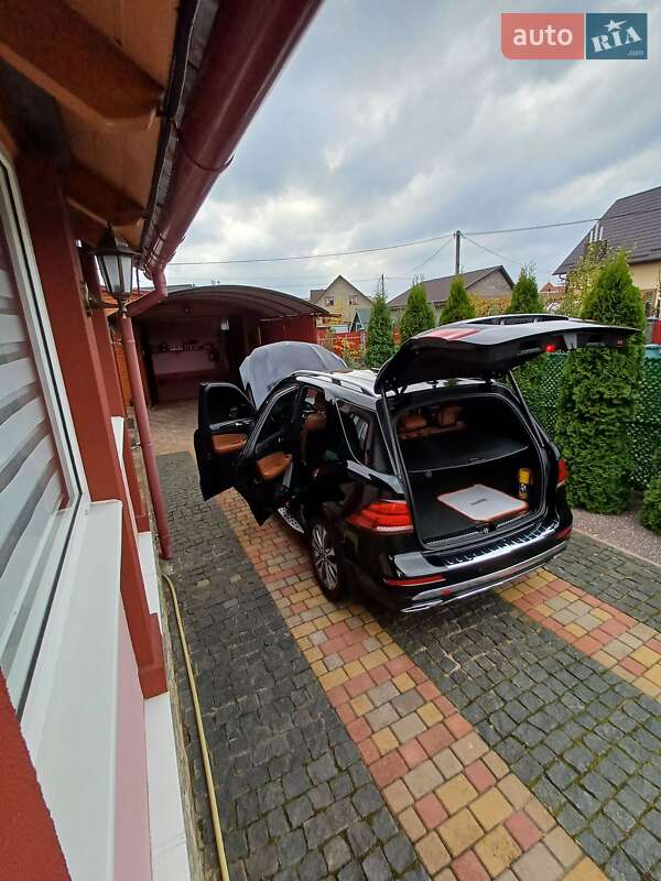 Внедорожник / Кроссовер Mercedes-Benz GLE-Class 2017 в Сарнах