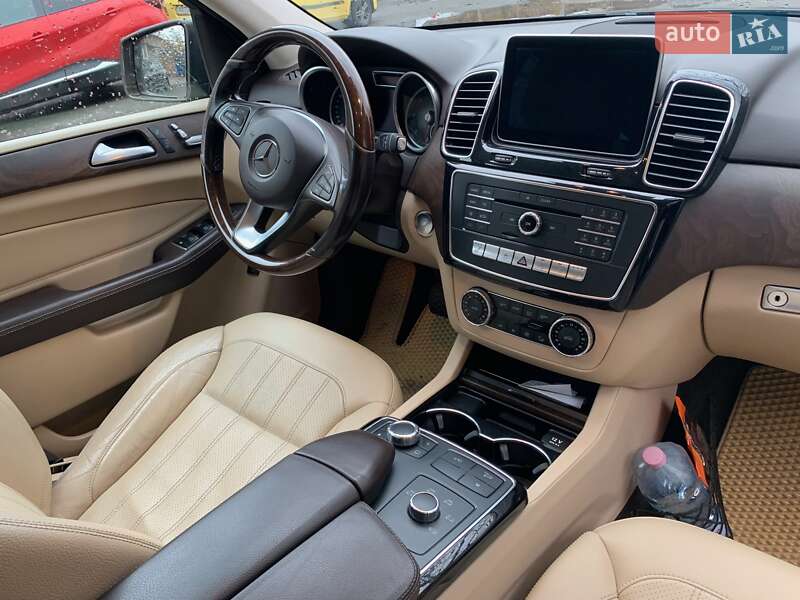 Внедорожник / Кроссовер Mercedes-Benz GLE-Class 2015 в Киеве фото 16 Внедорожник / Кроссовер Mercedes-Benz GLE-Class 2015 в Киеве