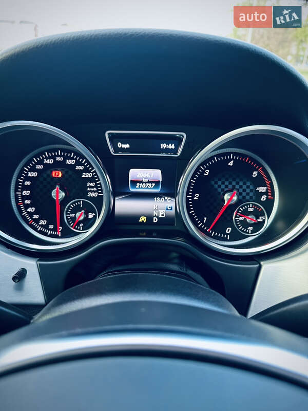 Позашляховик / Кросовер Mercedes-Benz GLE-Class 2016 в Києві фото 31 Позашляховик / Кросовер Mercedes-Benz GLE-Class 2016 в Києві