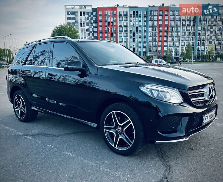 Позашляховик / Кросовер Mercedes-Benz GLE-Class 2016 в Києві фото 28 Позашляховик / Кросовер Mercedes-Benz GLE-Class 2016 в Києві