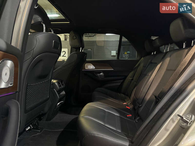 Позашляховик / Кросовер Mercedes-Benz GLE-Class 2019 в Києві фото 16 Позашляховик / Кросовер Mercedes-Benz GLE-Class 2019 в Києві
