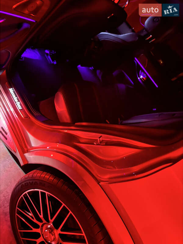 Позашляховик / Кросовер Mercedes-Benz GLE-Class 2019 в Києві фото 20 Позашляховик / Кросовер Mercedes-Benz GLE-Class 2019 в Києві