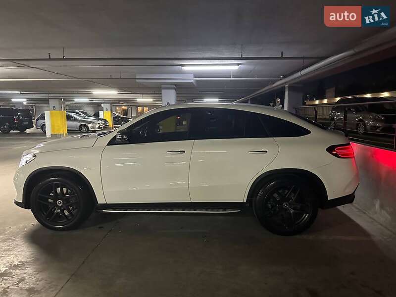 Внедорожник / Кроссовер Mercedes-Benz GLE-Class 2017 в Киеве фото 2 Внедорожник / Кроссовер Mercedes-Benz GLE-Class 2017 в Киеве