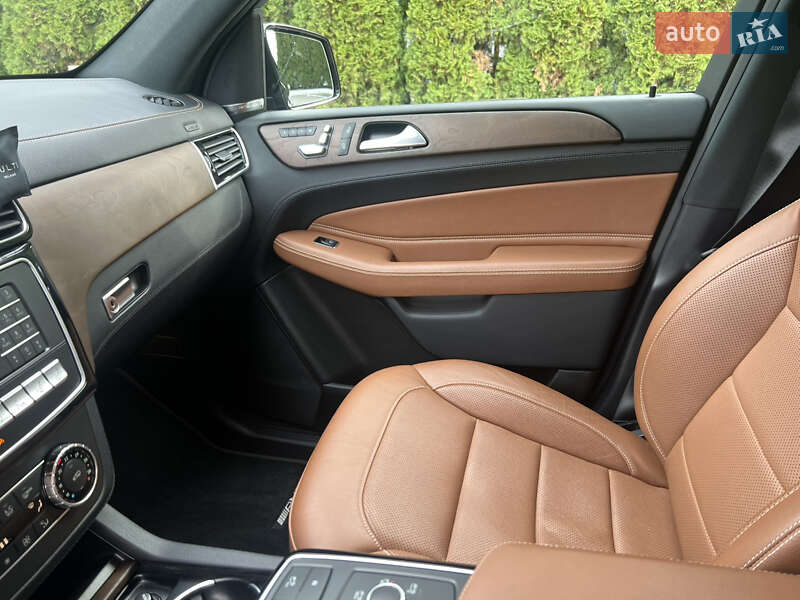 Позашляховик / Кросовер Mercedes-Benz GLE-Class 2017 в Києві фото 31 Позашляховик / Кросовер Mercedes-Benz GLE-Class 2017 в Києві